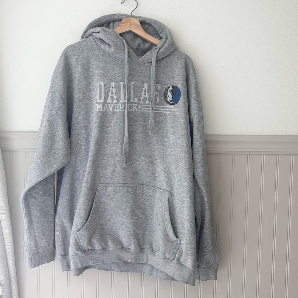 Vintage XL Dallas Mavericks Basketball Gray Hoodie Sweatshirt